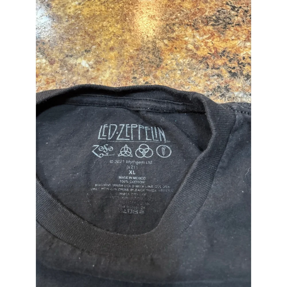 Led Zeppelin 1977 USA Tour Graphic Tee - Picture 4 of 4
